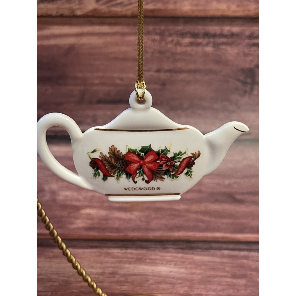 Wedgwood White Jasper Holiday Elegance Ornament, Teapot. No Box